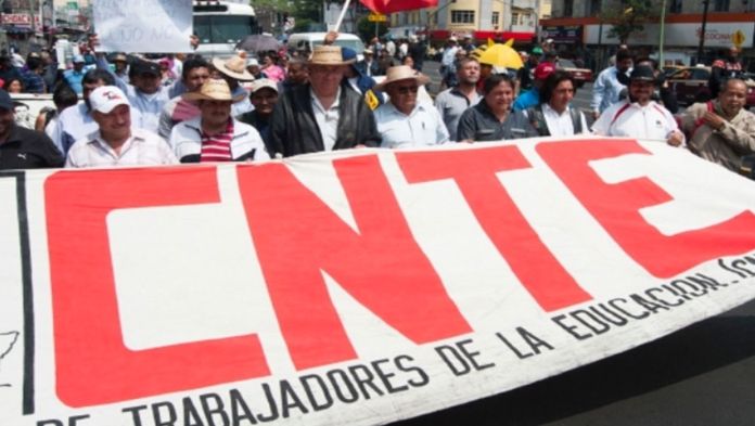 Sindicatos están en contra de la «imposición» de la SEV del programa Maestro al Aula