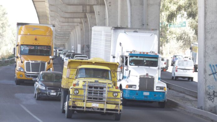 Se cometen más de 40 robos diarios al autotransporte de carga en el país: HAMOTAC