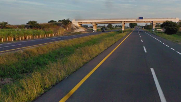 Autopista Córdoba- Veracruz, la más peligrosa del estado para el transporte de carga; señala experto