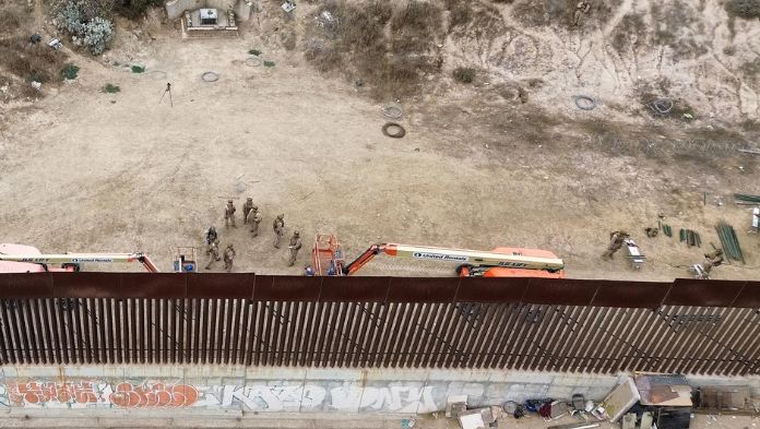 Desmantelan en Chihuahua red de tráfico de migrantes vinculada a cárteles