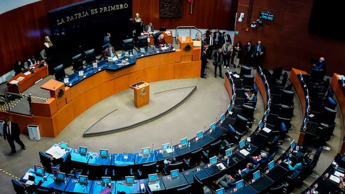 Senado aprueba reforma en materia de no reelección y nepotismo; pero aplicará hasta 2030