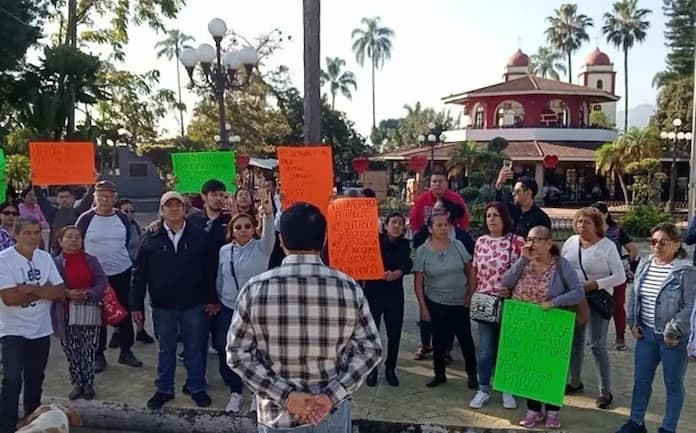 Familiares de Pablo, asesinado por Policía en Fortín exigen justicia y renuncia del alcalde