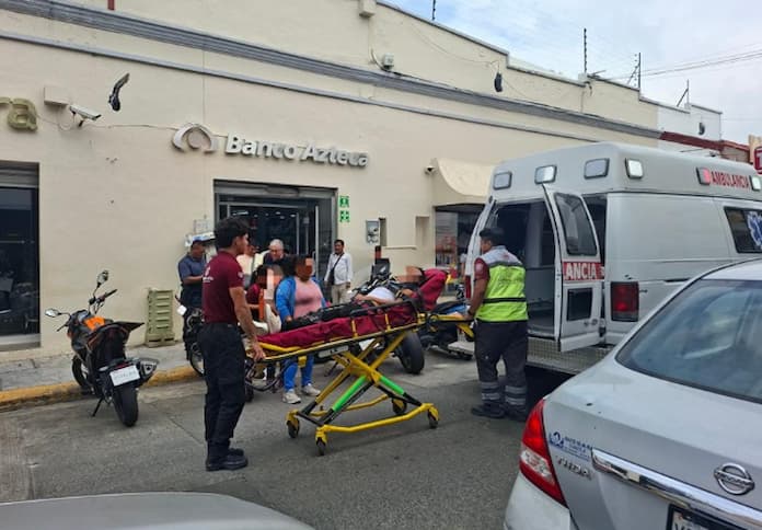 Mujer pierde el conocimiento en tienda departamental de San Andrés Tuxtla