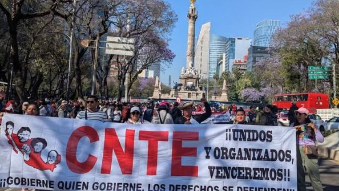 CNTE anuncia paro nacional de 72 horas