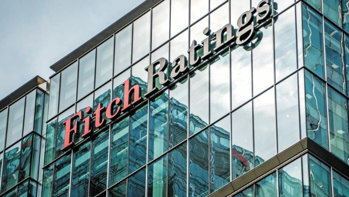 Fitch se suma a pronósticos de recesión para México por aranceles de Estados Unidos