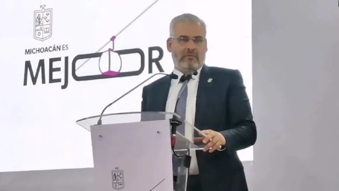 FGR busca a otros tres ex colaboradores del gobernador Silvano Aureoles