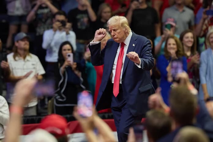 Donald Trump pide prestar mayor atención a crímenes de inmigrantes