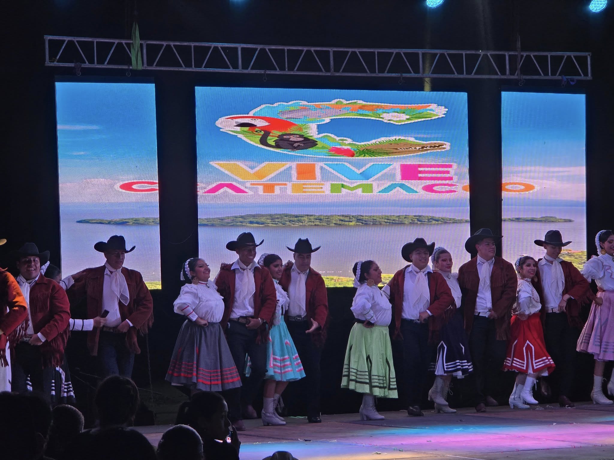 Así se vivió la primera noche del 3er Festival Nacional del Folklore 2025