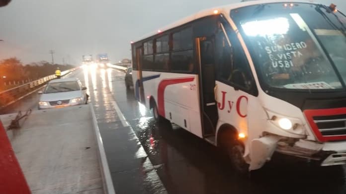 Carambola en la Autopista 150D Orizaba-Córdoba a la altura de La Joya