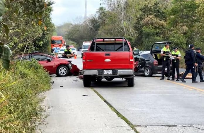 Trajico acidente carretero deja dos mu£rtos