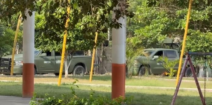Balacera en Cazones deja muertos, entre ellos un policía municipal