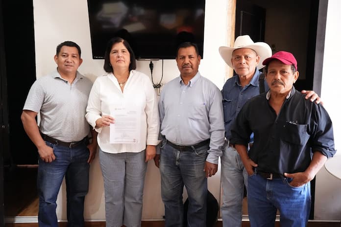 Alcaldesa de San Andrés Tuxtla, recibe al equipo de la asistencia técnica designado por la Sagarpa