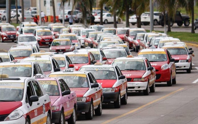 No hay autorización para incrementar tarifas del transporte: Ahued