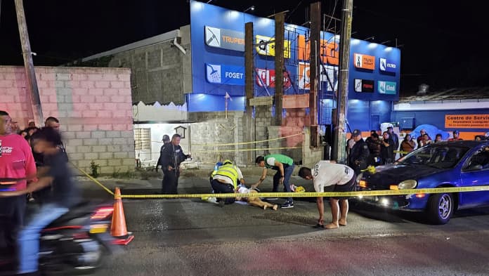 Accidente en Boulevard 5 de Febrero deja dos motociclistas heridos en San Andrés Tuxtla