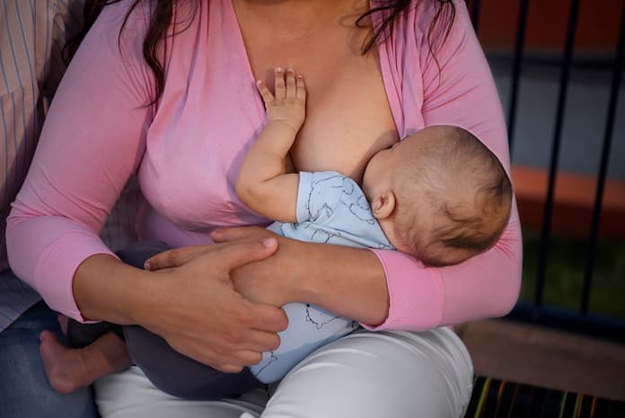 Lactancia materna previene obesidad: IMSS Veracruz Norte