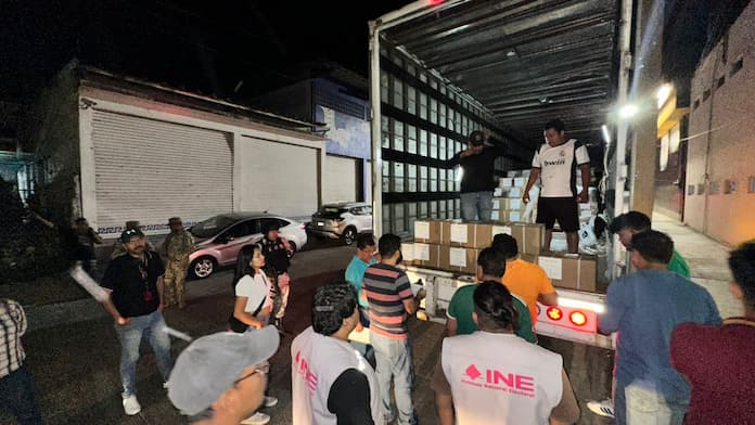 Recibe la Junta Distrital Ejecutiva 19 del INE en Veracruz material electoral bajo custodia para la Elección del Poder Judicial de la Federación 2024 – 2025
