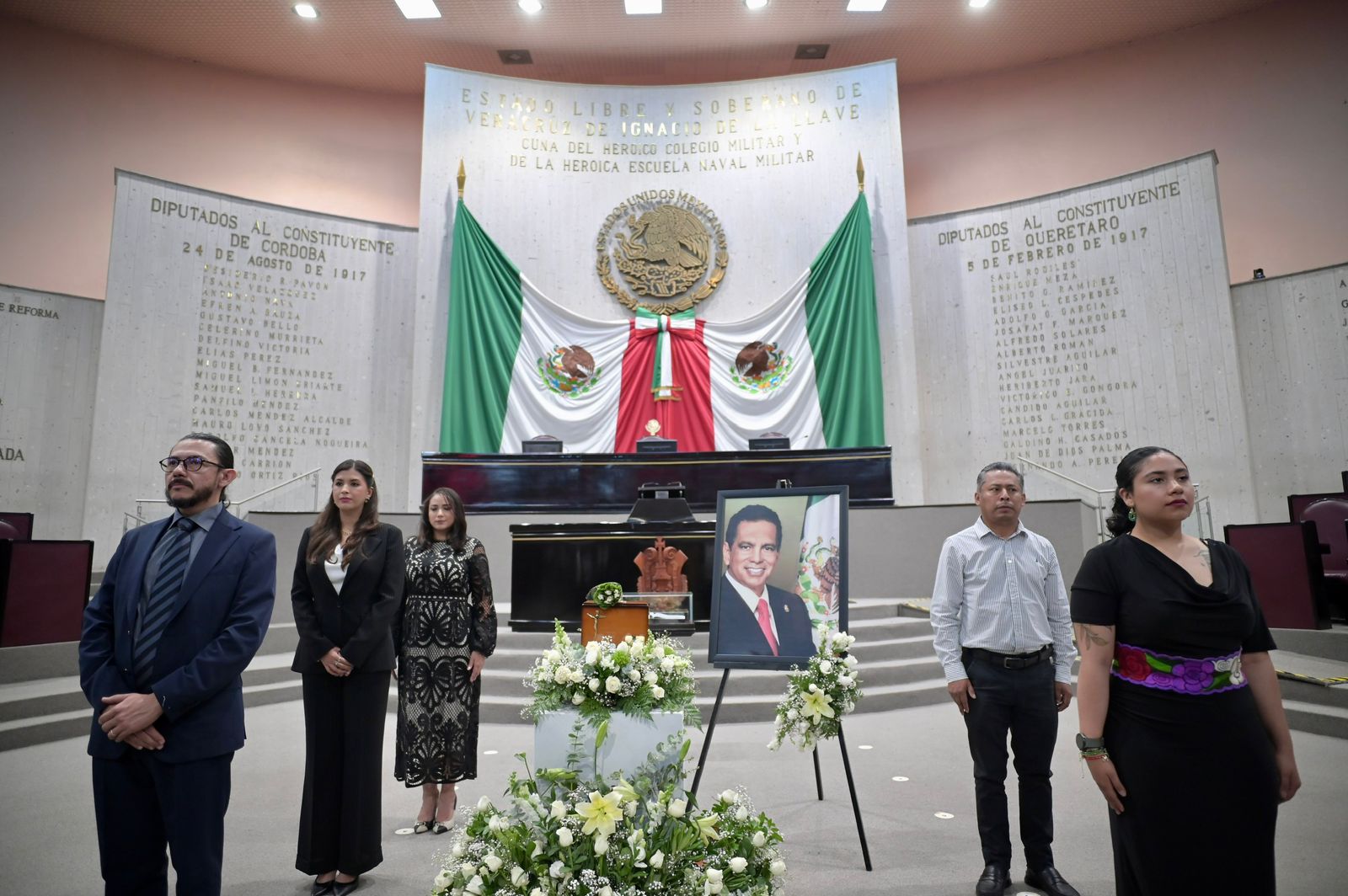 Con sus cenizas, Congreso realiza homenaje póstumo a Fidel Herrera, exgobernador de Veracruz