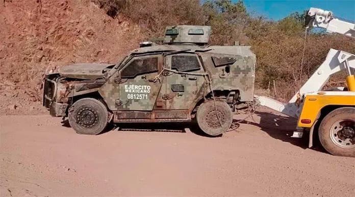 Mueren 6 militares tras explosión de narcomina en Michoacán; hay dos heridos