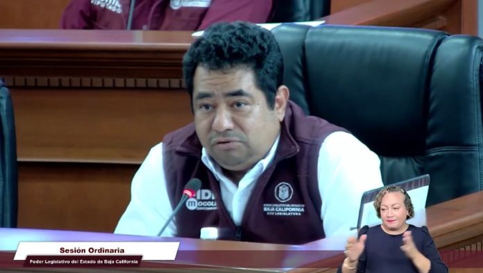 Diputado de Morena dice conocer “narcos y tratantes” con visa de EU