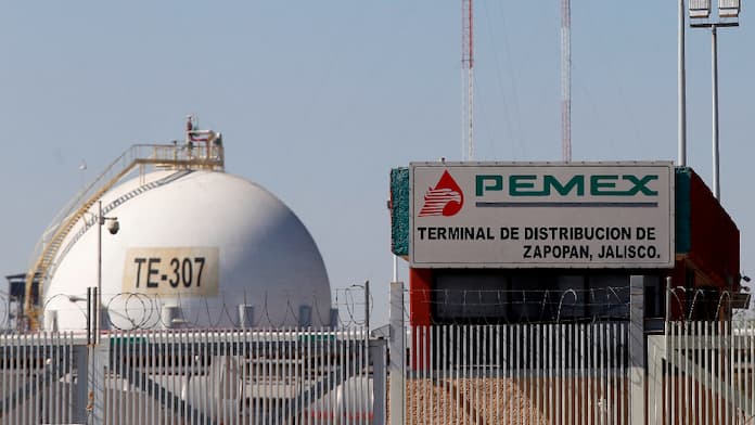 Robo de combustible a Pemex, principal medio de financiamiento de cárteles: DEA