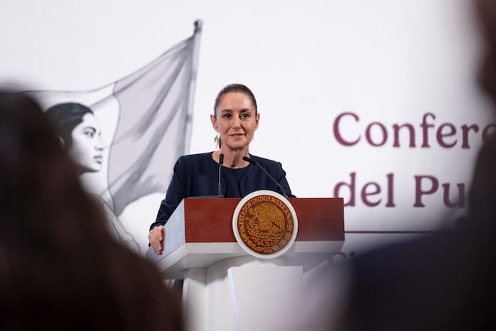 Sheinbaum desmiente rumores sobre “narcolista” en la que incluyen a AMLO