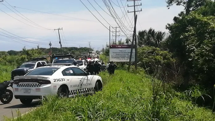 Abandonan una maleta con r£støs humanøs en la carretera antigua a Minatitlán