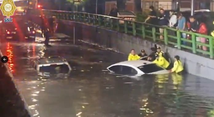 Lluvia inunda a la CDMX