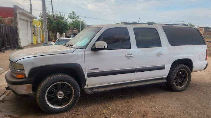 Aseguran vehículos blindados y armas en Culiacán