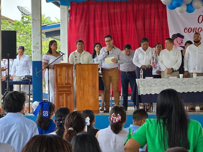 Gobierno municipal de Catemaco asiste a la inauguración de la Olimpiada del Conocimiento Infantil 2025
