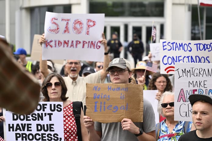 Embajada de EE.UU. en México promueve la autodeportación de migrantes