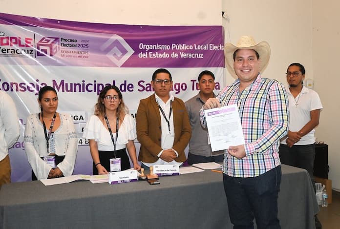 Noé Dominguez Cadena alcalde electo de Santiago Tuxtla