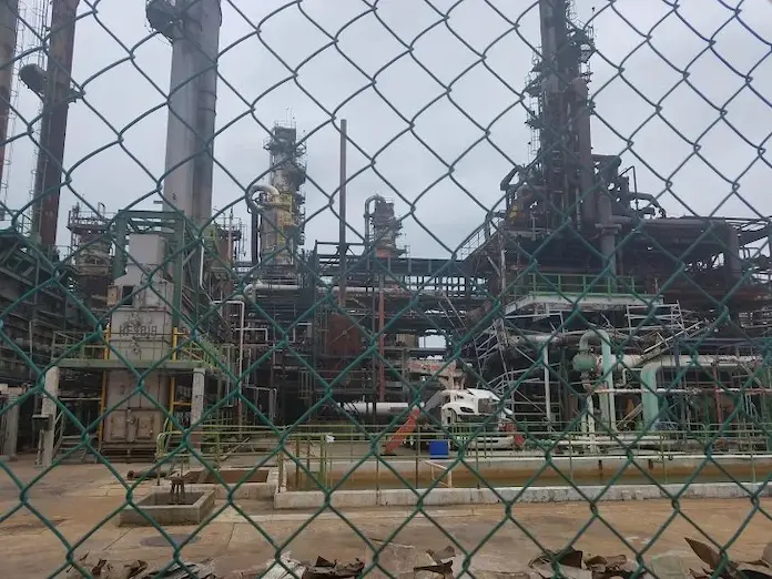 Hallan cuerpo en estado de descomposición dentro del Complejo Petroquímico Pajaritos