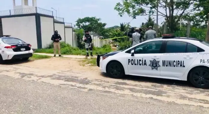 Hallan más restos humanos, atrás del cuartel de la Guardia Nacional, en Coatzacoalcos