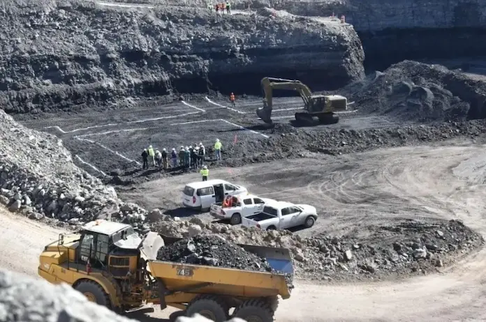 Roban camión con 33 toneladas de concentrado de oro y plata, en Jalisco