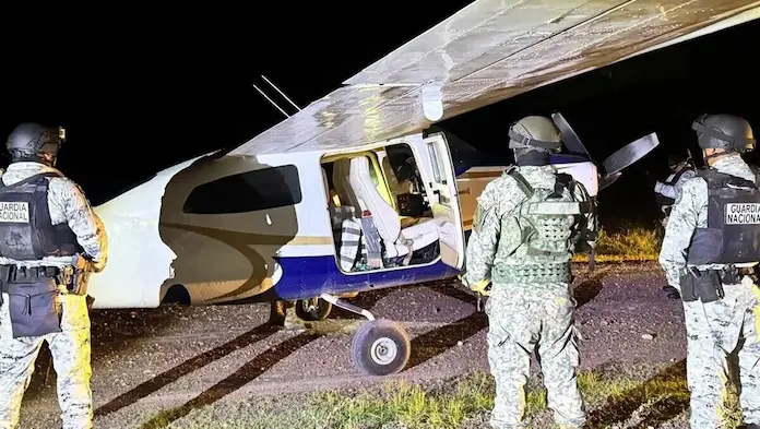 Harfuch responde a Bukele y detalla detención de avioneta con drogas en Colima