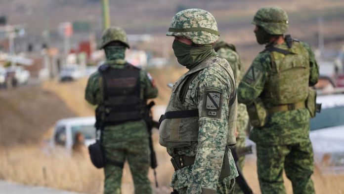 Dan 31 años de cárcel a militares por ordeña que generó pérdidas de 25 mil mdp
