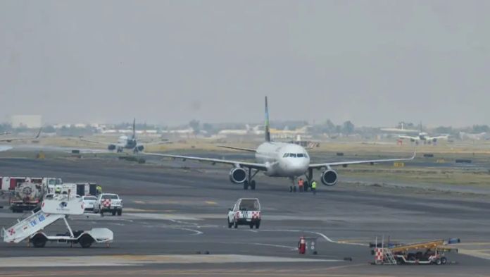 Industria aeronáutica en riesgo por errores del gobierno, advierte PAN