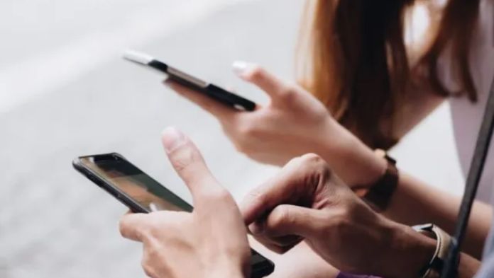 Profeco llama a revisar consumo de datos móviles