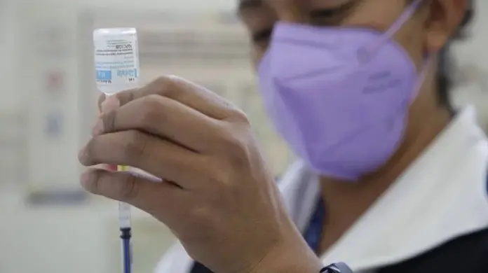 Vacunación invernal contra la influenza y Covid-19 comenzará en octubre