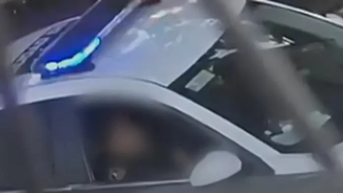 ¿Por qué los policías de CdMx exhibidos teniendo actos sexuales son víctimas? Abogada explica