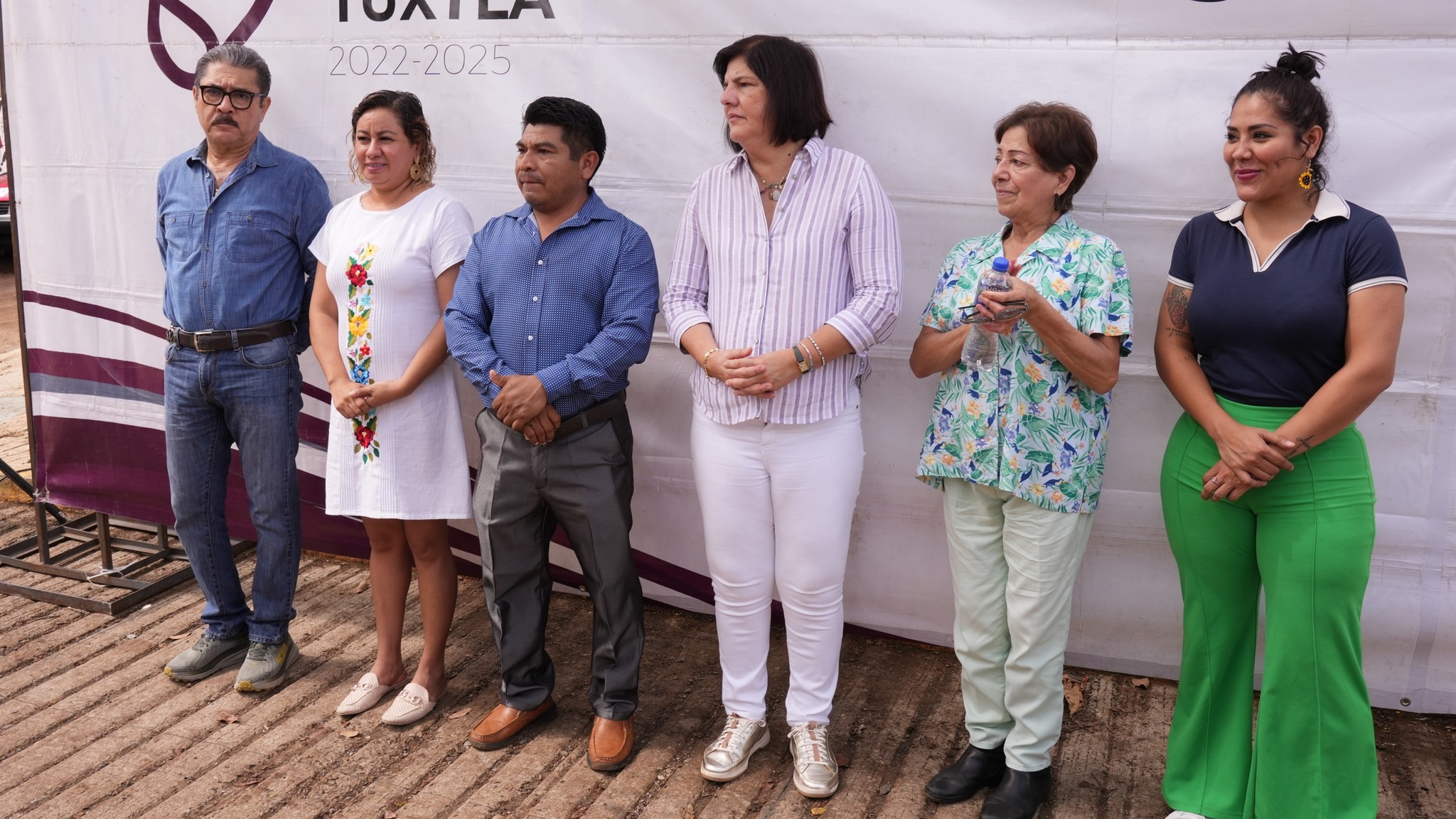 Inaugura alcaldesa de San Andrés, pavimentación de calle Independencia en Cerro de las Iguanas.