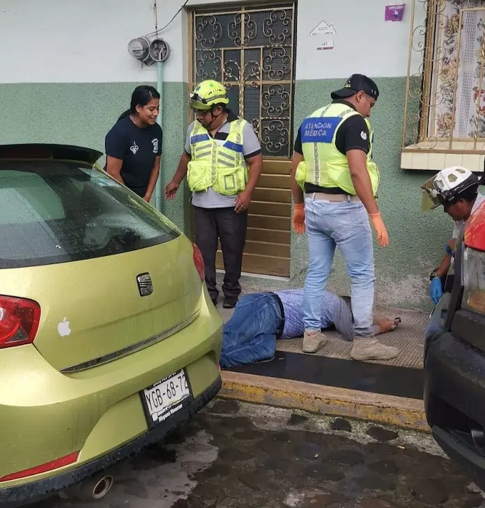 Hombres es ejecutado frente a su familia
