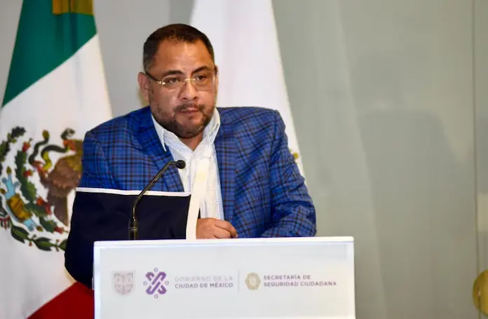 Relevo en la UIF: Omar Reyes, colaborador cercano a Harfuch, será el nuevo titular