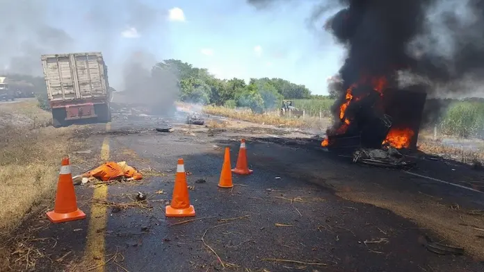 Trágico choque en autopista Isla–Cosamaloapan deja un muerto