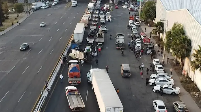 Transportistas bloquearán la autopista México-Querétaro hoy 25 de agosto