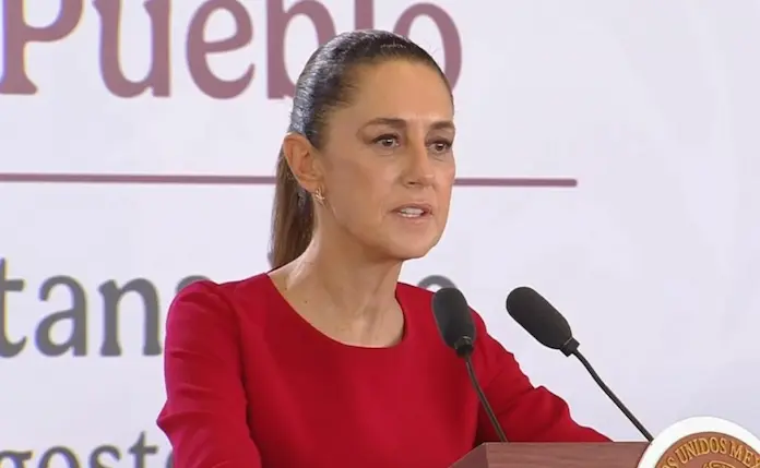 Sheinbaum niega que haya un desabasto de combustible tras reporte de baja disponibilidad de Pemex