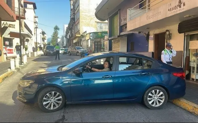 Funcionaria municipal de Xalapa amenazó con “abrir fuego” a Tránsito