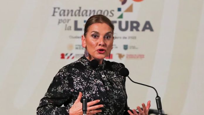 De exigir disculpas a España a vivir en Madrid: reportan mudanza de Beatriz Gutiérrez Müller en exclusivo barrio español
