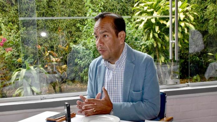 Niegan suspensión definitiva a Carlos Manuel Welsh Rodríguez contra prórroga de rector de la UV