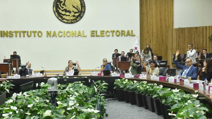INE aprueba presupuesto de 28 mmdp para 2026; partidos tendrán más de 7 mmdp